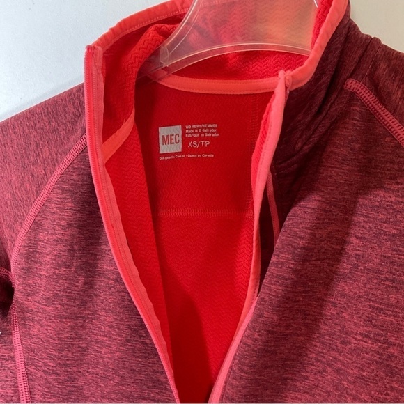 MEC Mission Possible Zip Top XS Red Orange Sport Pullover Running Hoodie - Picture 3 of 5